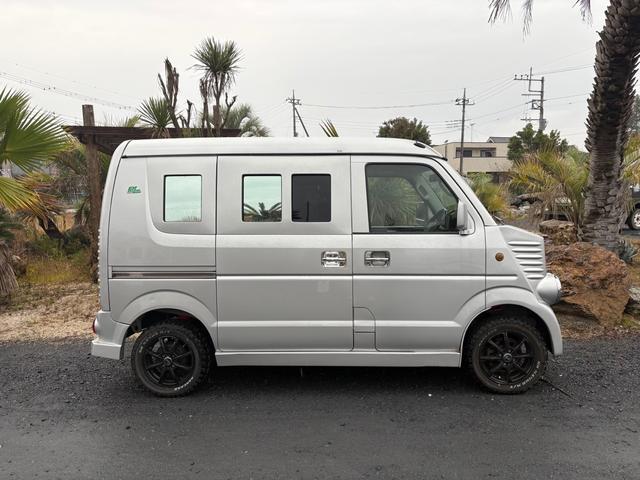 エブリイ PA AC PS 5MT フレンチバスキット 外足回りリフトアップ MTタイヤ 外ホイール 外シートカバー 外フロアマット 外ハンドル ダッシュ板トリム塗装 オーディオディスプレー ETC バックカメラ(8枚目)