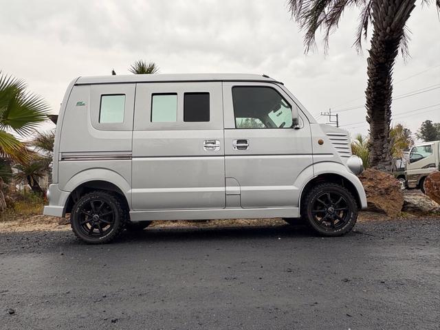 エブリイ PA AC PS 5MT フレンチバスキット 外足回りリフトアップ MTタイヤ 外ホイール 外シートカバー 外フロアマット 外ハンドル ダッシュ板トリム塗装 オーディオディスプレー ETC バックカメラ(10枚目)