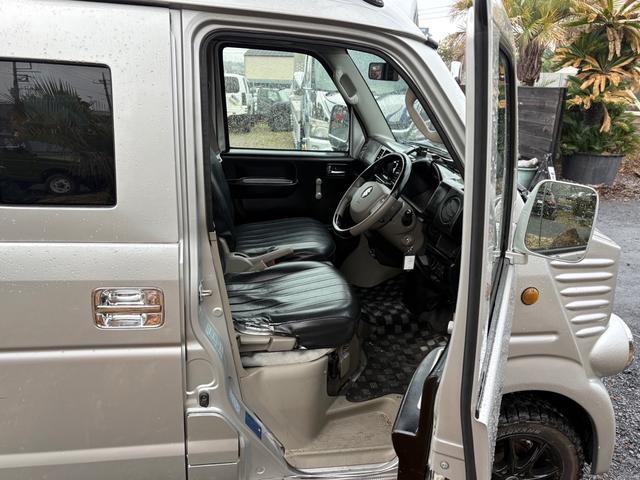 エブリイ PA AC PS 5MT フレンチバスキット 外足回りリフトアップ MTタイヤ 外ホイール 外シートカバー 外フロアマット 外ハンドル ダッシュ板トリム塗装 オーディオディスプレー ETC バックカメラ(27枚目)