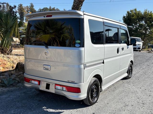 NV100クリッパーバン DX AC PS 4AT リフトアップ 社外キーレス 社外パワーウィンドウ 社外オーディオディスプレー バックカメラ ETC 追加メーター 社外シートカバー 社外ホイール(11枚目)