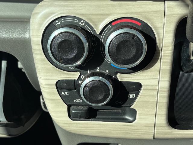 NV100クリッパーバン DX AC PS 4AT リフトアップ 社外キーレス 社外パワーウィンドウ 社外オーディオディスプレー バックカメラ ETC 追加メーター 社外シートカバー 社外ホイール(42枚目)