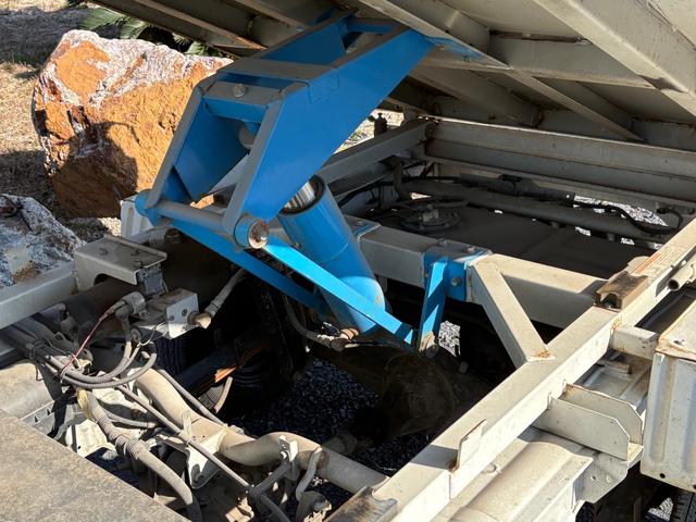 キャリイトラック 頑丈ダンプ AC PS 5MT 4WD 頑丈ダンプ ワンオーナー車 ETC(47枚目)