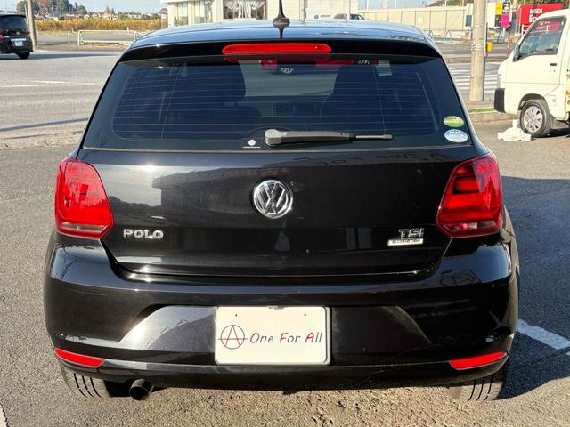 ポロ TSIコンフォートラインアップグレードパック バックカメラ ナビ オートクルーズコントロール アルミホイール オートライト キーレスエントリー アイドリングストップ AT 盗難防止システム ABS CD DVD再生 エアコン パワーステアリング(20枚目)