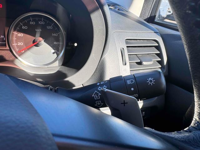 インプレッサＧ４ ２．０ｉアイサイト　４ＷＤ　ＥＴＣ　オートクルーズコントロール　衝突被害軽減システム　バックカメラ　ナビ　ＴＶ　アルミホイール　オートライト　ＣＶＴ　シートヒーター　スマートキー　アイドリングストップ　盗難防止システム（26枚目）