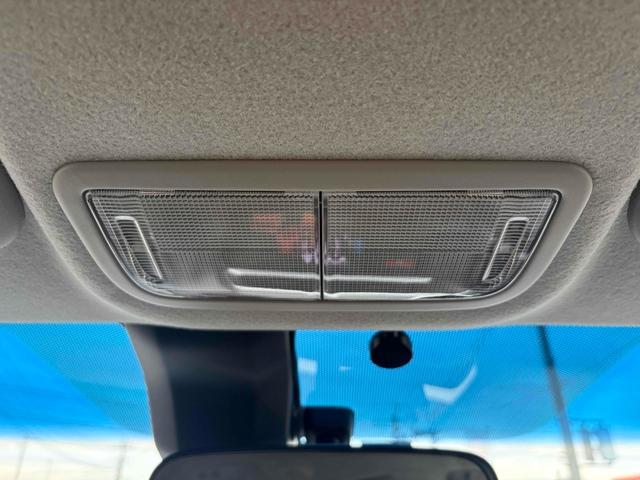 フィット 13G・Lパッケージ ETC バックカメラ ナビ TV オートクルーズコントロール 衝突被害軽減システム アルミホイール オートライト LEDヘッドランプ スマートキー アイドリングストップ 電動格納ミラー フルフラット(36枚目)