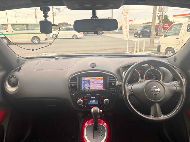 ジューク 15RX ETC バックカメラ ナビ TV オートライト キーレスエントリー 電動格納ミラー CVT 衝突安全ボディ CD ABS エアコン パワーステアリング パワーウィンドウ(2枚目)