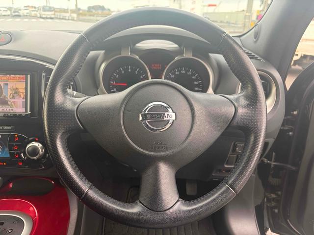 ジューク 15RX ETC バックカメラ ナビ TV オートライト キーレスエントリー 電動格納ミラー CVT 衝突安全ボディ CD ABS エアコン パワーステアリング パワーウィンドウ(3枚目)