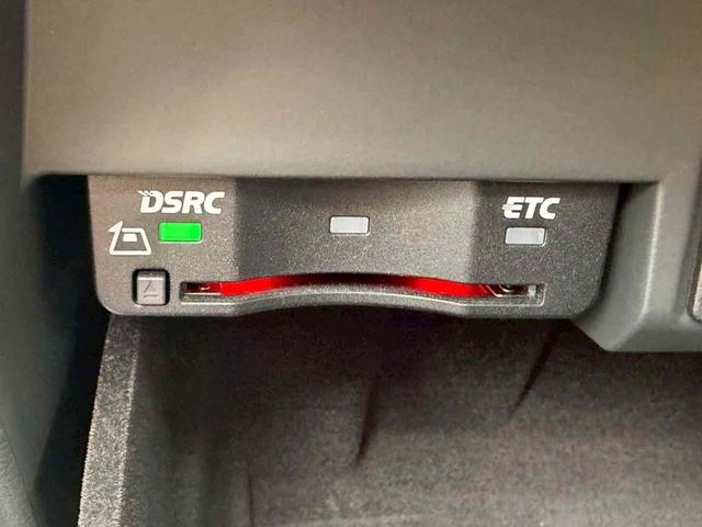 Ａ５スポーツバック ２．０ＴＦＳＩクワトロ　スポーツ　４ＷＤ　ＥＴＣ　クリアランスソナー　オートクルーズコントロール　パークアシスト　衝突被害軽減システム　バックカメラ　ナビ　ＴＶ　アルミホイール　オートライト　ＨＩＤ　ＡＴ　シートヒーター　スマートキー（8枚目）