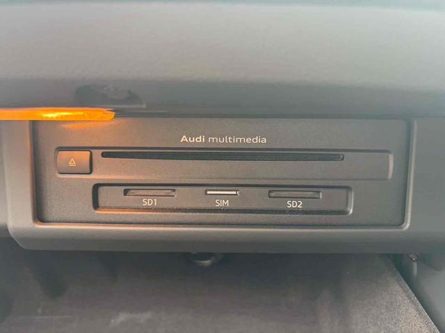 Ａ５スポーツバック ２．０ＴＦＳＩクワトロ　スポーツ　４ＷＤ　ＥＴＣ　クリアランスソナー　オートクルーズコントロール　パークアシスト　衝突被害軽減システム　バックカメラ　ナビ　ＴＶ　アルミホイール　オートライト　ＨＩＤ　ＡＴ　シートヒーター　スマートキー（11枚目）