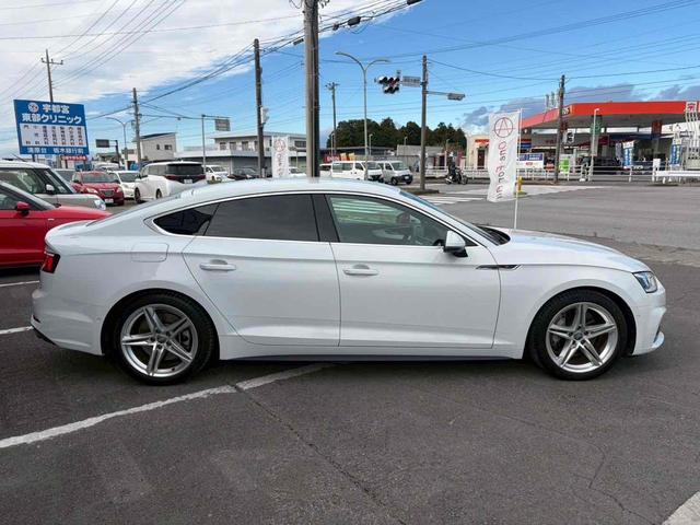 Ａ５スポーツバック ２．０ＴＦＳＩクワトロ　スポーツ　４ＷＤ　ＥＴＣ　クリアランスソナー　オートクルーズコントロール　パークアシスト　衝突被害軽減システム　バックカメラ　ナビ　ＴＶ　アルミホイール　オートライト　ＨＩＤ　ＡＴ　シートヒーター　スマートキー（14枚目）