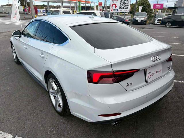 Ａ５スポーツバック ２．０ＴＦＳＩクワトロ　スポーツ　４ＷＤ　ＥＴＣ　クリアランスソナー　オートクルーズコントロール　パークアシスト　衝突被害軽減システム　バックカメラ　ナビ　ＴＶ　アルミホイール　オートライト　ＨＩＤ　ＡＴ　シートヒーター　スマートキー（18枚目）