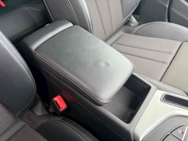 Ａ５スポーツバック ２．０ＴＦＳＩクワトロ　スポーツ　４ＷＤ　ＥＴＣ　クリアランスソナー　オートクルーズコントロール　パークアシスト　衝突被害軽減システム　バックカメラ　ナビ　ＴＶ　アルミホイール　オートライト　ＨＩＤ　ＡＴ　シートヒーター　スマートキー（32枚目）