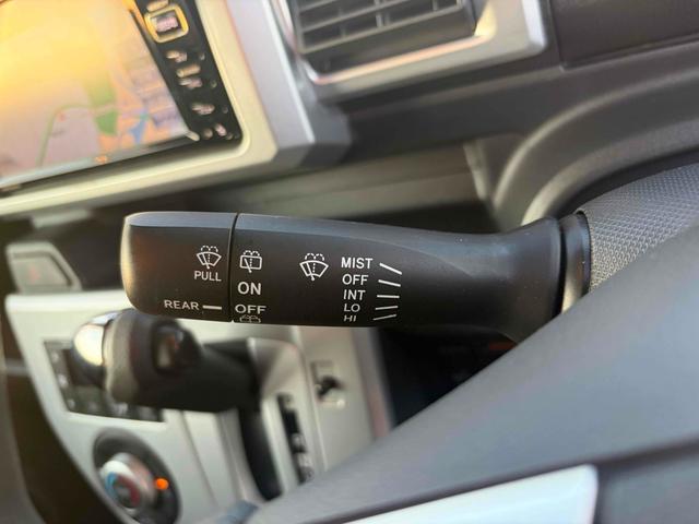 ウェイク Ｘ　ＳＡ　４ＷＤ　バックカメラ　両側スライド・片側電動　ナビ　ＴＶ　衝突被害軽減システム　オートライト　ＬＥＤヘッドランプ　スマートキー　アイドリングストップ　電動格納ミラー　シートヒーター　ベンチシート（5枚目）