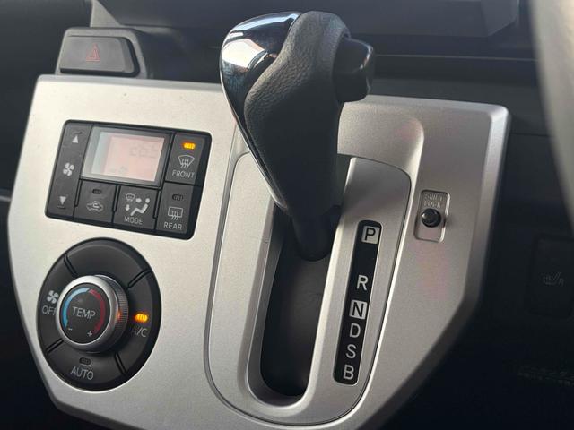 ウェイク Ｘ　ＳＡ　４ＷＤ　バックカメラ　両側スライド・片側電動　ナビ　ＴＶ　衝突被害軽減システム　オートライト　ＬＥＤヘッドランプ　スマートキー　アイドリングストップ　電動格納ミラー　シートヒーター　ベンチシート（11枚目）