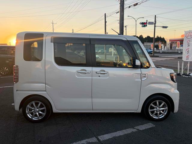 ウェイク Ｘ　ＳＡ　４ＷＤ　バックカメラ　両側スライド・片側電動　ナビ　ＴＶ　衝突被害軽減システム　オートライト　ＬＥＤヘッドランプ　スマートキー　アイドリングストップ　電動格納ミラー　シートヒーター　ベンチシート（17枚目）