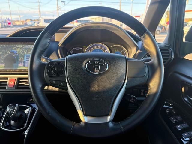 エスクァイア ハイブリッドGi ETC バックカメラ ナビ TV オートクルーズコントロール レーンアシスト 衝突被害軽減システム 両側電動スライドドア オートマチックハイビーム オートライト LEDヘッドランプ スマートキー(3枚目)