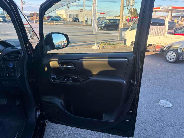 エスクァイア ハイブリッドGi ETC バックカメラ ナビ TV オートクルーズコントロール レーンアシスト 衝突被害軽減システム 両側電動スライドドア オートマチックハイビーム オートライト LEDヘッドランプ スマートキー(43枚目)