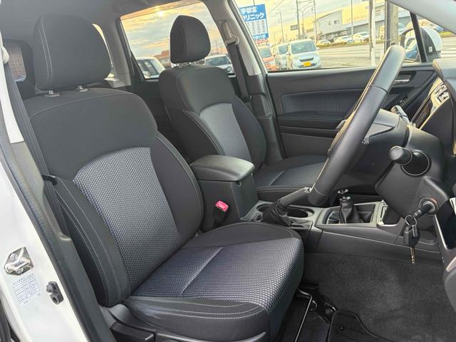 フォレスター ２．０ｉ－Ｌ　４ＷＤ　ＥＴＣ　バックカメラ　オートクルーズコントロール　ナビ　ＴＶ　ＨＩＤ　アルミホイール　キーレスエントリー　電動格納ミラー　シートヒーター　ＭＴ　盗難防止システム　衝突安全ボディ　ＵＳＢ（38枚目）