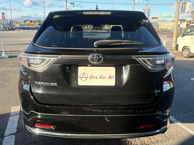 ハリアー プレミアム　モデリスタエアロ　ＪＢＬサウンド　メーカーナビ　バックカメラ　オートクルーズコントロール　レーンアシスト　パワーシート　ＴＶ　オートマチックハイビーム　オートライト　ＬＥＤヘッドランプ　電動リアゲート（17枚目）