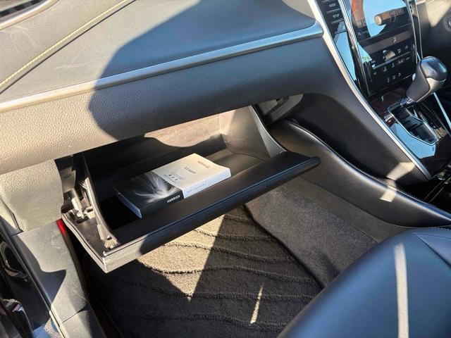 ハリアー プレミアム　モデリスタエアロ　ＪＢＬサウンド　メーカーナビ　バックカメラ　オートクルーズコントロール　レーンアシスト　パワーシート　ＴＶ　オートマチックハイビーム　オートライト　ＬＥＤヘッドランプ　電動リアゲート（34枚目）