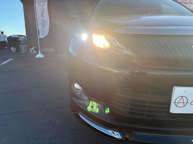 ハリアー プレミアム　モデリスタエアロ　ＪＢＬサウンド　メーカーナビ　バックカメラ　オートクルーズコントロール　レーンアシスト　パワーシート　ＴＶ　オートマチックハイビーム　オートライト　ＬＥＤヘッドランプ　電動リアゲート（46枚目）