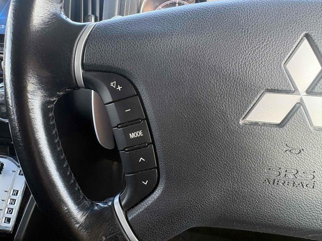 デリカＤ：５ Ｄ　パワーパッケージ　４ＷＤ　ＥＴＣ　ナビ　ＴＶ　オートクルーズコントロール　両側電動スライドドア　オートライト　ＨＩＤ　スマートキー　電動格納ミラー　シートヒーター　後席モニター　３列シート　ウォークスルー　ＡＴ（8枚目）