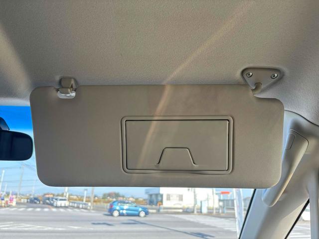 デリカＤ：５ Ｄ　パワーパッケージ　４ＷＤ　ＥＴＣ　ナビ　ＴＶ　オートクルーズコントロール　両側電動スライドドア　オートライト　ＨＩＤ　スマートキー　電動格納ミラー　シートヒーター　後席モニター　３列シート　ウォークスルー　ＡＴ（24枚目）