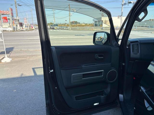 デリカＤ：５ Ｄ　パワーパッケージ　４ＷＤ　ＥＴＣ　ナビ　ＴＶ　オートクルーズコントロール　両側電動スライドドア　オートライト　ＨＩＤ　スマートキー　電動格納ミラー　シートヒーター　後席モニター　３列シート　ウォークスルー　ＡＴ（32枚目）