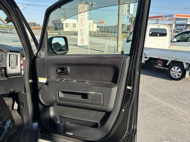 デリカＤ：５ Ｄ　パワーパッケージ　４ＷＤ　ＥＴＣ　ナビ　ＴＶ　オートクルーズコントロール　両側電動スライドドア　オートライト　ＨＩＤ　スマートキー　電動格納ミラー　シートヒーター　後席モニター　３列シート　ウォークスルー　ＡＴ（35枚目）