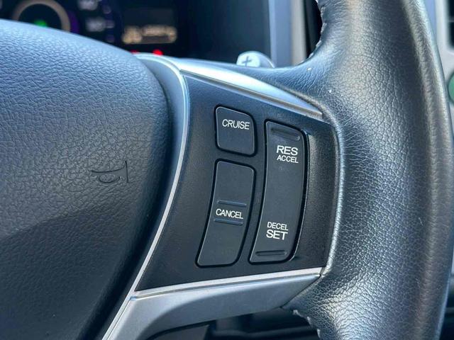 ステップワゴンスパーダ Ｚ　ＥＴＣ　バックカメラ　ナビ　ＴＶ　オートクルーズコントロール　両側電動スライドドア　ＨＩＤ　アイドリングストップ　電動格納ミラー　３列シート　ＣＶＴ　アルミホイール　ＣＤ　ＤＶＤ再生　ＵＳＢ（11枚目）