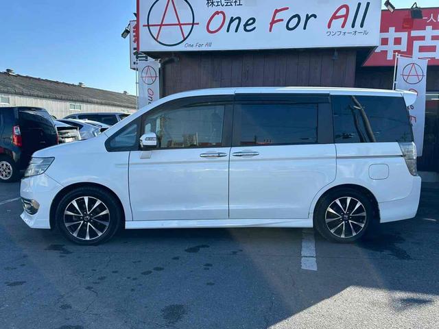 ステップワゴンスパーダ Ｚ　ＥＴＣ　バックカメラ　ナビ　ＴＶ　オートクルーズコントロール　両側電動スライドドア　ＨＩＤ　アイドリングストップ　電動格納ミラー　３列シート　ＣＶＴ　アルミホイール　ＣＤ　ＤＶＤ再生　ＵＳＢ（15枚目）