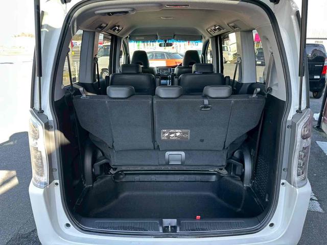 ステップワゴンスパーダ Ｚ　ＥＴＣ　バックカメラ　ナビ　ＴＶ　オートクルーズコントロール　両側電動スライドドア　ＨＩＤ　アイドリングストップ　電動格納ミラー　３列シート　ＣＶＴ　アルミホイール　ＣＤ　ＤＶＤ再生　ＵＳＢ（19枚目）