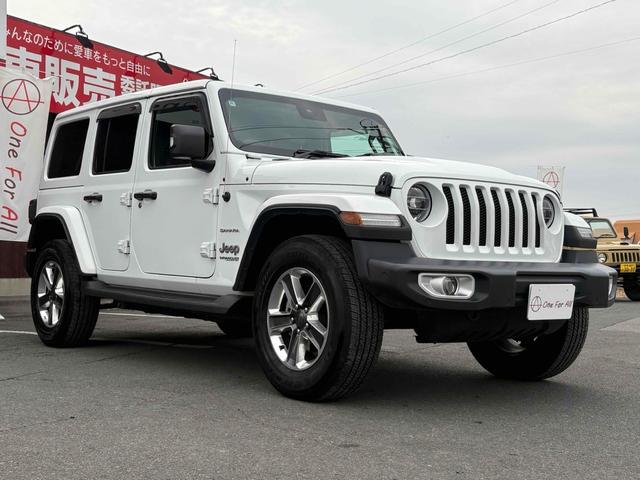 ジープ・ラングラーアンリミテッド サハラ　４ＷＤ　バックカメラ　クリアランスソナー　オートクルーズコントロール　衝突被害軽減システム　サンルーフ　ナビ　オートライト　ＬＥＤヘッドランプ　アルミホイール　スマートキー　アイドリングストップ　ＡＴ（13枚目）