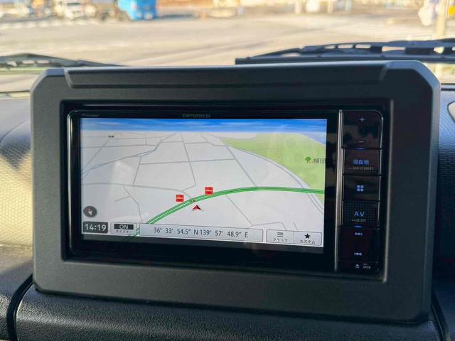 ジムニーシエラ ＪＬ　４ＷＤ　ＥＴＣ　バックカメラ　ナビ　ＴＶ　オートライト　アルミホイール　スマートキー　電動格納ミラー　シートヒーター　ＭＴ　盗難防止システム　衝突安全ボディ　ＣＤ　ＵＳＢ　ミュージックプレイヤー接続可（4枚目）