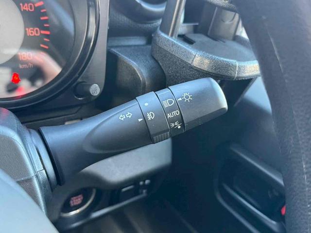 ジムニーシエラ ＪＬ　４ＷＤ　ＥＴＣ　バックカメラ　ナビ　ＴＶ　オートライト　アルミホイール　スマートキー　電動格納ミラー　シートヒーター　ＭＴ　盗難防止システム　衝突安全ボディ　ＣＤ　ＵＳＢ　ミュージックプレイヤー接続可（28枚目）