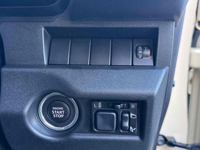 ジムニーシエラ ＪＬ　４ＷＤ　ＥＴＣ　バックカメラ　ナビ　ＴＶ　オートライト　アルミホイール　スマートキー　電動格納ミラー　シートヒーター　ＭＴ　盗難防止システム　衝突安全ボディ　ＣＤ　ＵＳＢ　ミュージックプレイヤー接続可（29枚目）