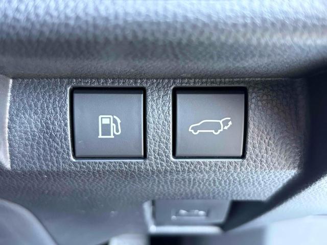 クラウンスポーツ Ｚ　４ＷＤ　クリアランスソナー　オートクルーズコントロール　レーンアシスト　パワーシート　衝突被害軽減システム　ナビ　ＴＶ　オートライト　ＬＥＤヘッドランプ　電動リアゲート　アルミホイール　スマートキー（26枚目）