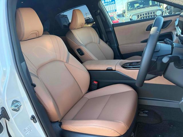 クラウンスポーツ Ｚ　４ＷＤ　クリアランスソナー　オートクルーズコントロール　レーンアシスト　パワーシート　衝突被害軽減システム　ナビ　ＴＶ　オートライト　ＬＥＤヘッドランプ　電動リアゲート　アルミホイール　スマートキー（27枚目）