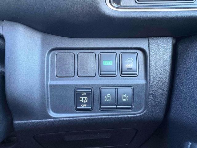 セレナ ハイウェイスター　プロパイロットエディション　ドライブレコーダー　バックカメラ　ナビ　ＴＶ　クリアランスソナー　オートクルーズコントロール　衝突被害軽減システム　両側電動スライドドア　オートライト　スマートキー　アイドリングストップ　後席モニター（11枚目）