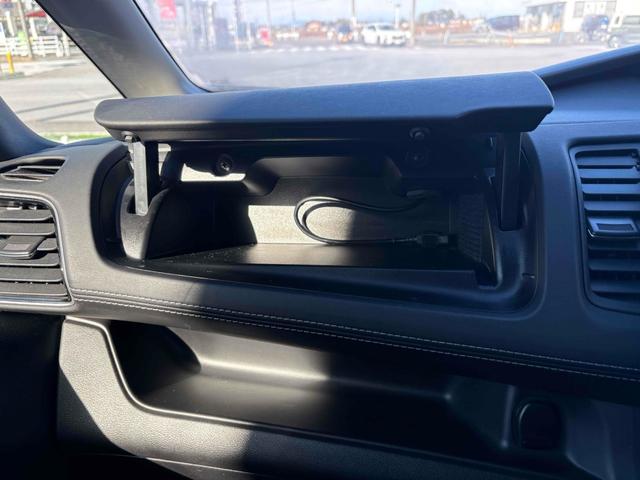 セレナ ハイウェイスター　プロパイロットエディション　ドライブレコーダー　バックカメラ　ナビ　ＴＶ　クリアランスソナー　オートクルーズコントロール　衝突被害軽減システム　両側電動スライドドア　オートライト　スマートキー　アイドリングストップ　後席モニター（32枚目）