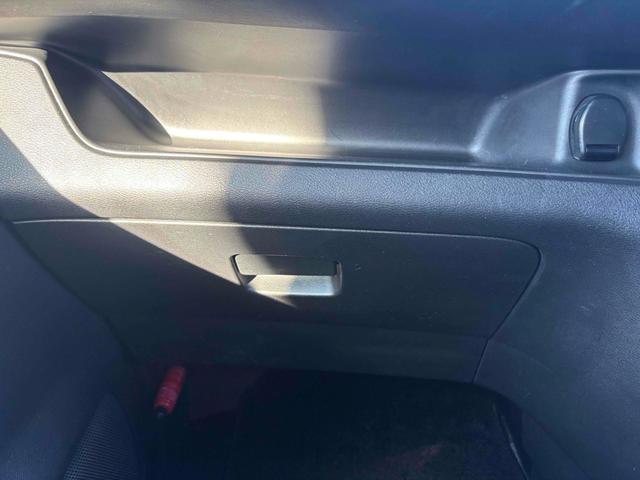 セレナ ハイウェイスター　プロパイロットエディション　ドライブレコーダー　バックカメラ　ナビ　ＴＶ　クリアランスソナー　オートクルーズコントロール　衝突被害軽減システム　両側電動スライドドア　オートライト　スマートキー　アイドリングストップ　後席モニター（35枚目）