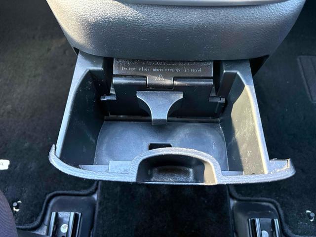 セレナ ハイウェイスター　プロパイロットエディション　ドライブレコーダー　バックカメラ　ナビ　ＴＶ　クリアランスソナー　オートクルーズコントロール　衝突被害軽減システム　両側電動スライドドア　オートライト　スマートキー　アイドリングストップ　後席モニター（36枚目）