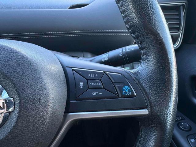 セレナ ハイウェイスター　プロパイロットエディション　ドライブレコーダー　バックカメラ　ナビ　ＴＶ　クリアランスソナー　オートクルーズコントロール　衝突被害軽減システム　両側電動スライドドア　オートライト　スマートキー　アイドリングストップ　後席モニター（45枚目）