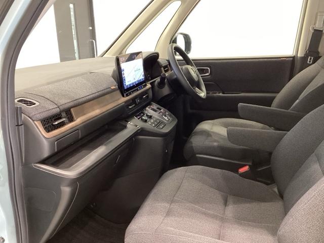 ステップワゴン e:HEVエアー 雹害(45枚目)