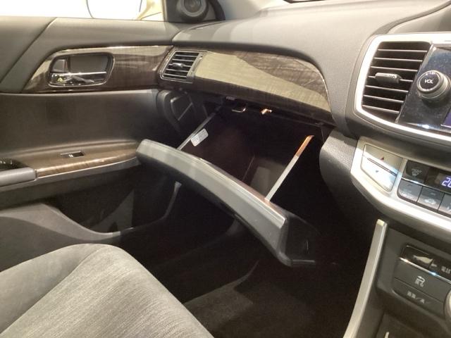 アコードハイブリッド LX(58枚目)