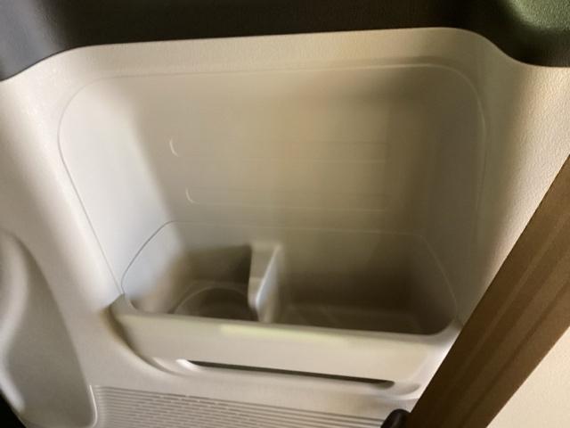 N-BOX ベースグレード(65枚目)