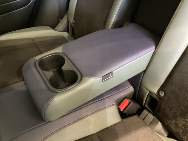 ヴェゼル e:HEVX・HuNTパッケージ 雹害車(45枚目)