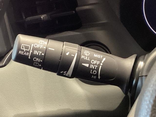 ヴェゼル e:HEVX・HuNTパッケージ 雹害車(53枚目)