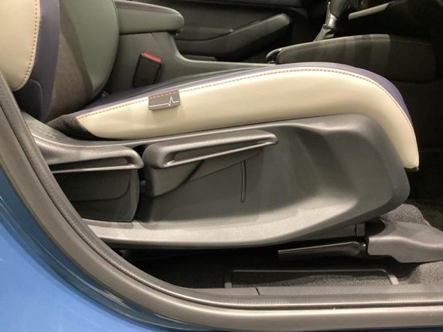 ヴェゼル ｅ：ＨＥＶＸ・ＨｕＮＴパッケージ（69枚目）