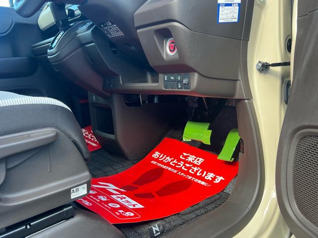 N-WGN Gホンダセンシング 5000km スマートキー アイドリングストップ オートハイビーム レーンアシスト パーキングセンサー(21枚目)